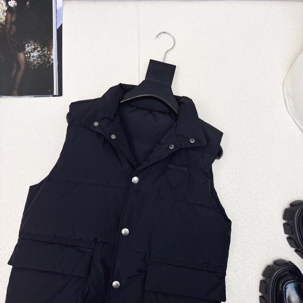 Жилетка женская фото 5