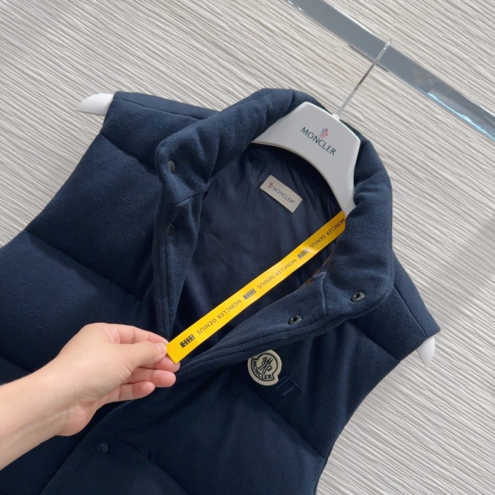 Жилетка женская фото 5