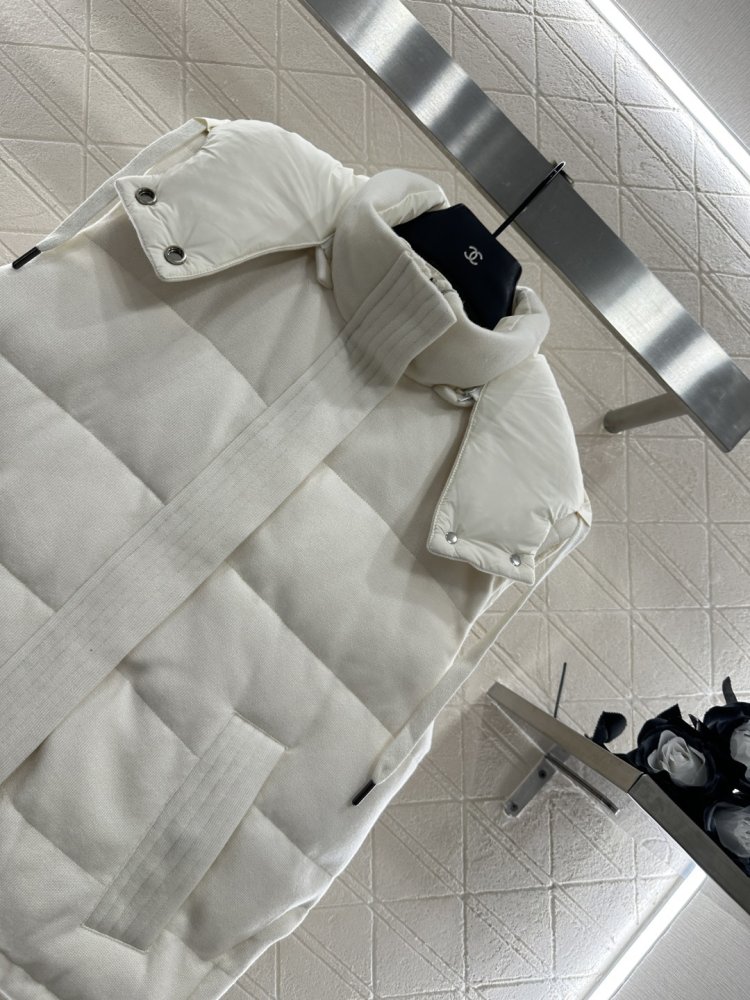 Vest women's фото 5