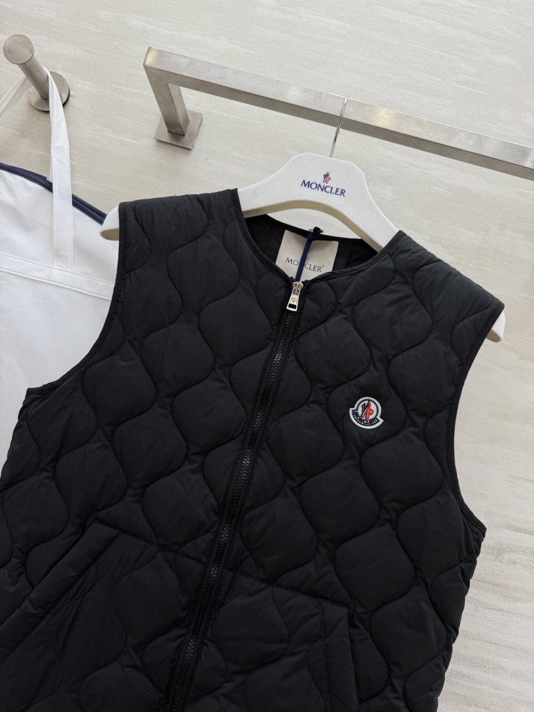 Vest women's фото 5