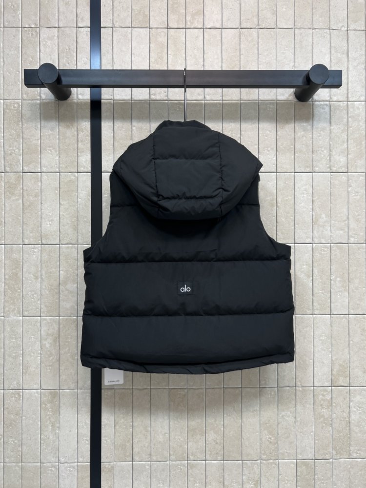 Жилетка женская фото 5