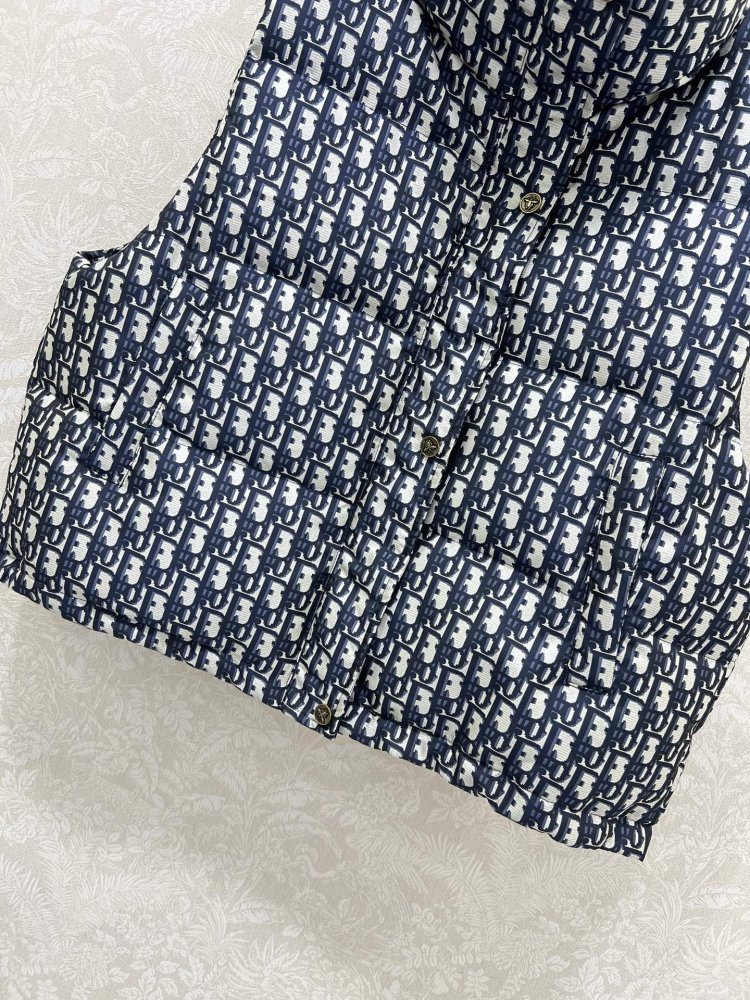 Жилетка женская фото 5