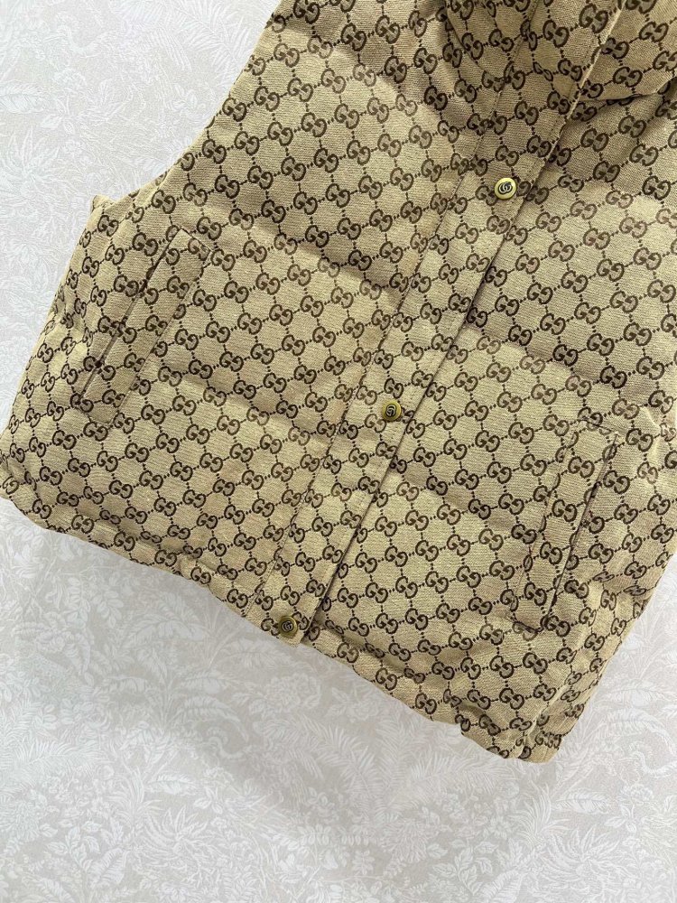 Жилетка жіноча фото 5