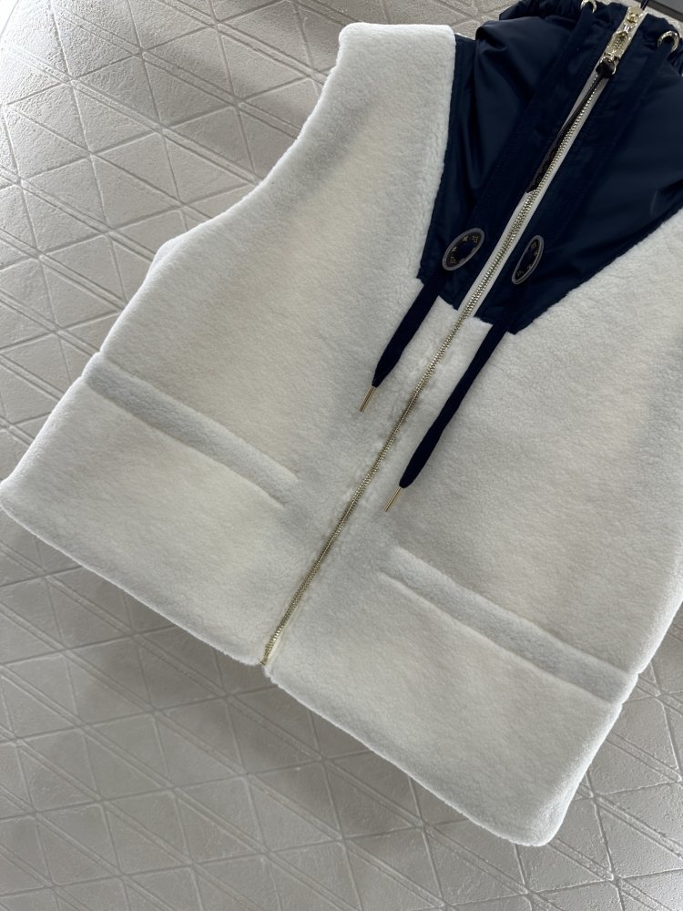 Жилетка женская фото 5