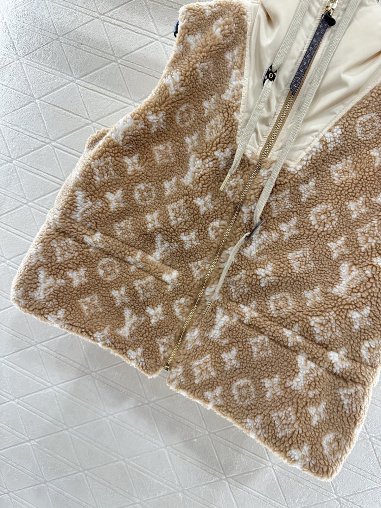 Жилетка женская фото 5