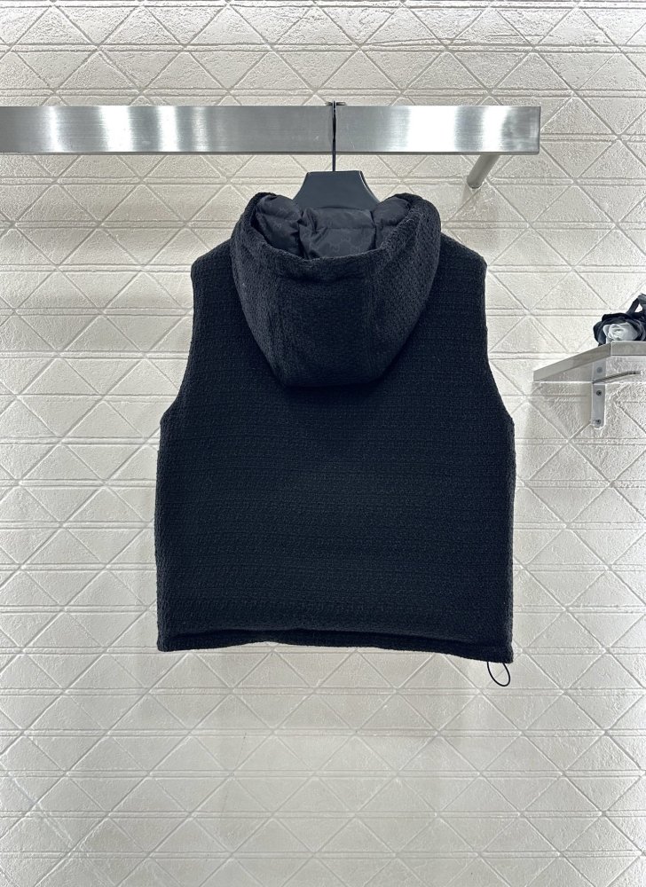 Жилетка женская фото 5