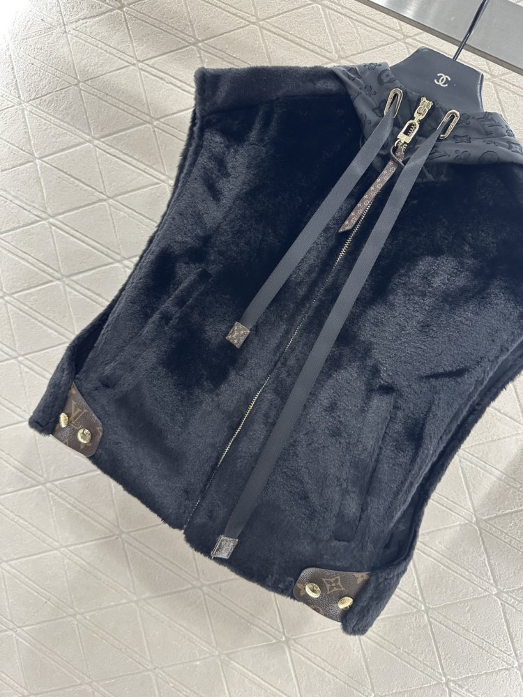 Жилетка женская фото 5