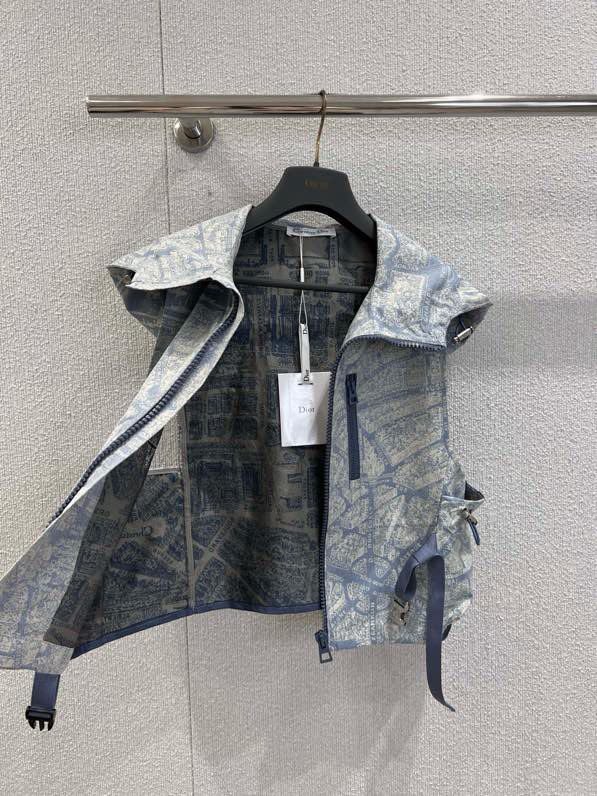 Жилетка жіноча фото 6