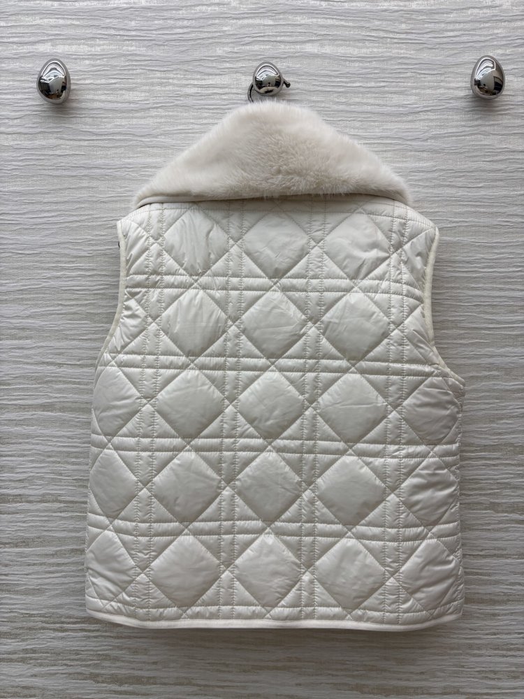 Жилетка женская фото 6