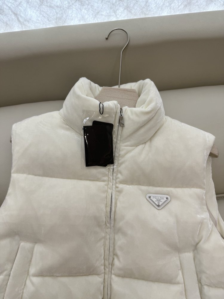 Жилетка женская фото 6