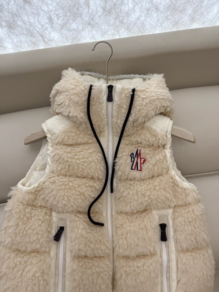 Жилетка жіноча фото 6