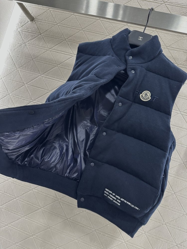 Vest women's фото 6