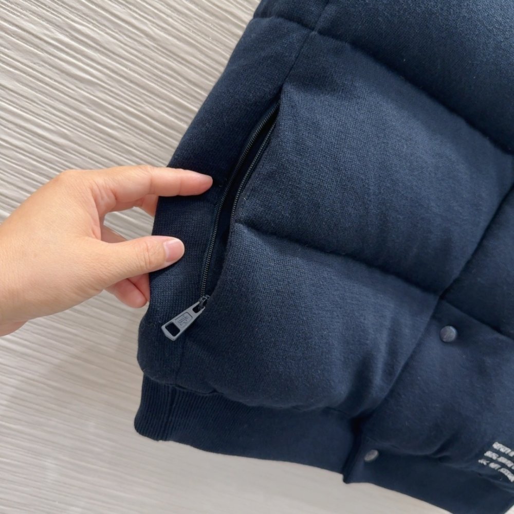 Жилетка женская фото 6