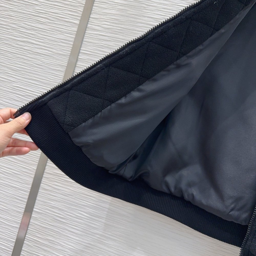 Жилетка женская фото 6