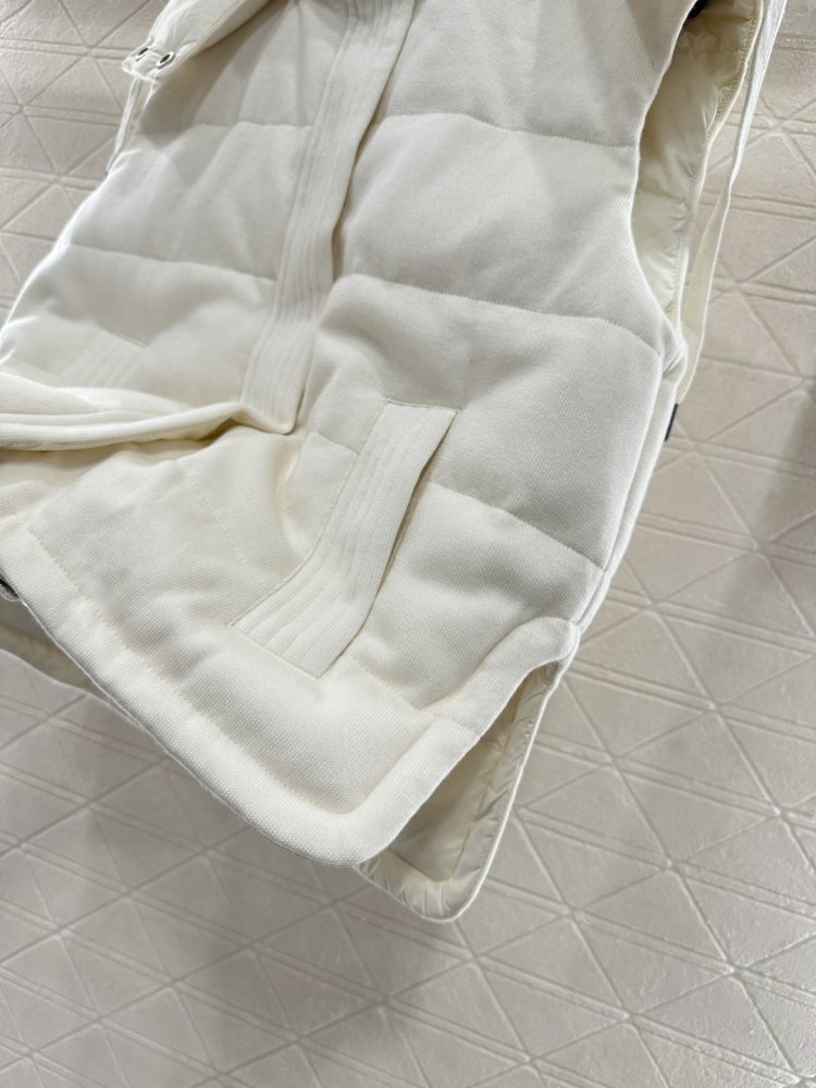 Vest women's фото 6