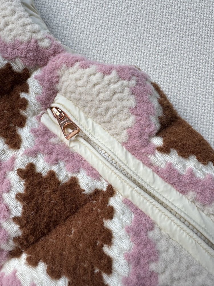 Жилетка женская фото 6