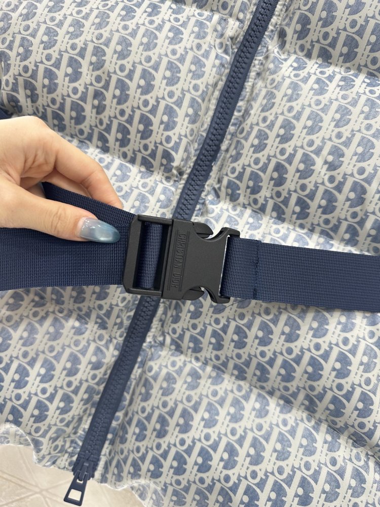 Жилетка женская фото 6