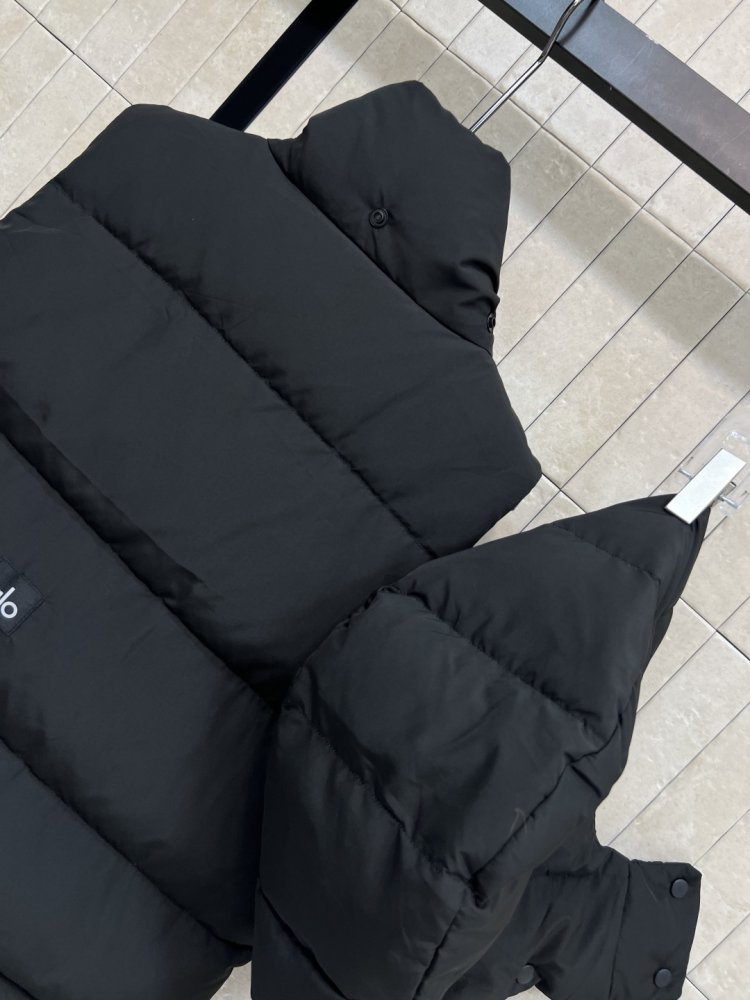 Жилетка женская фото 6