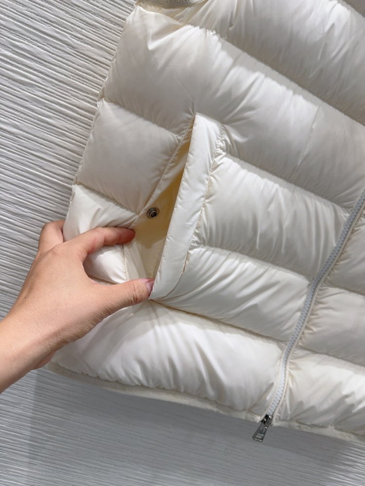 Жилетка женская фото 6