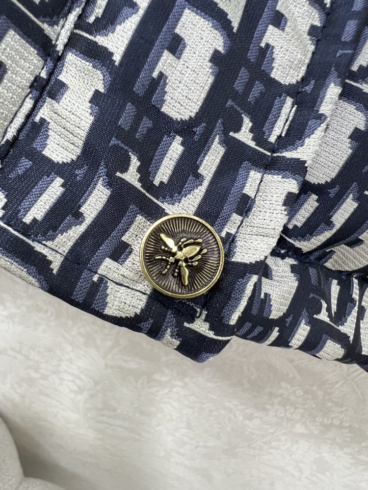 Жилетка женская фото 6