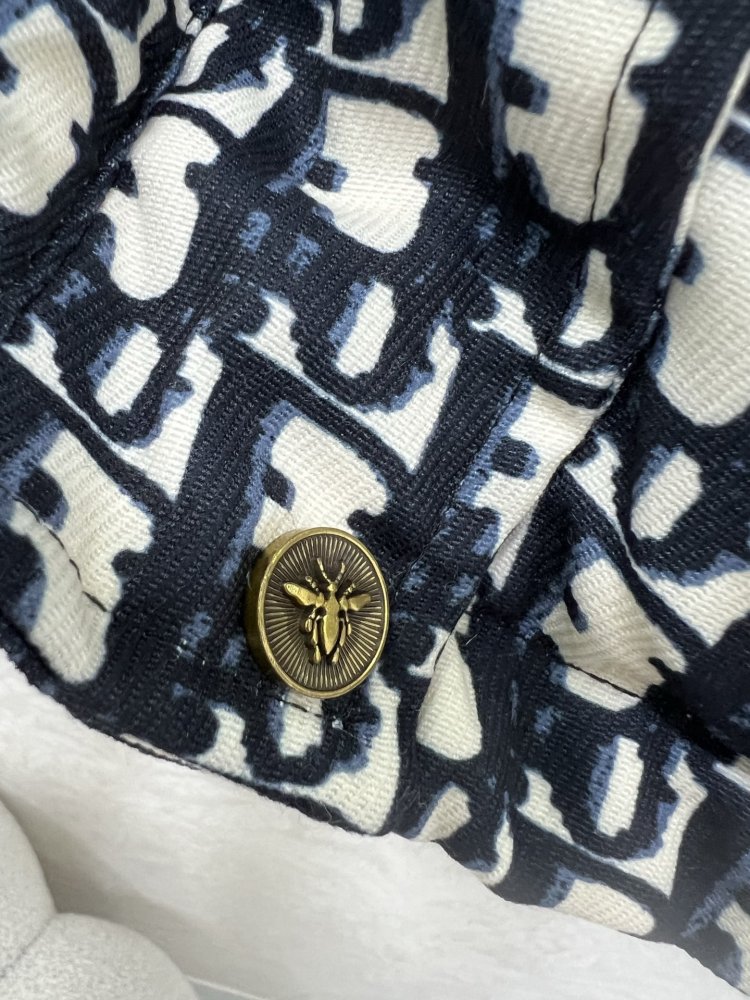 Жилетка женская фото 6