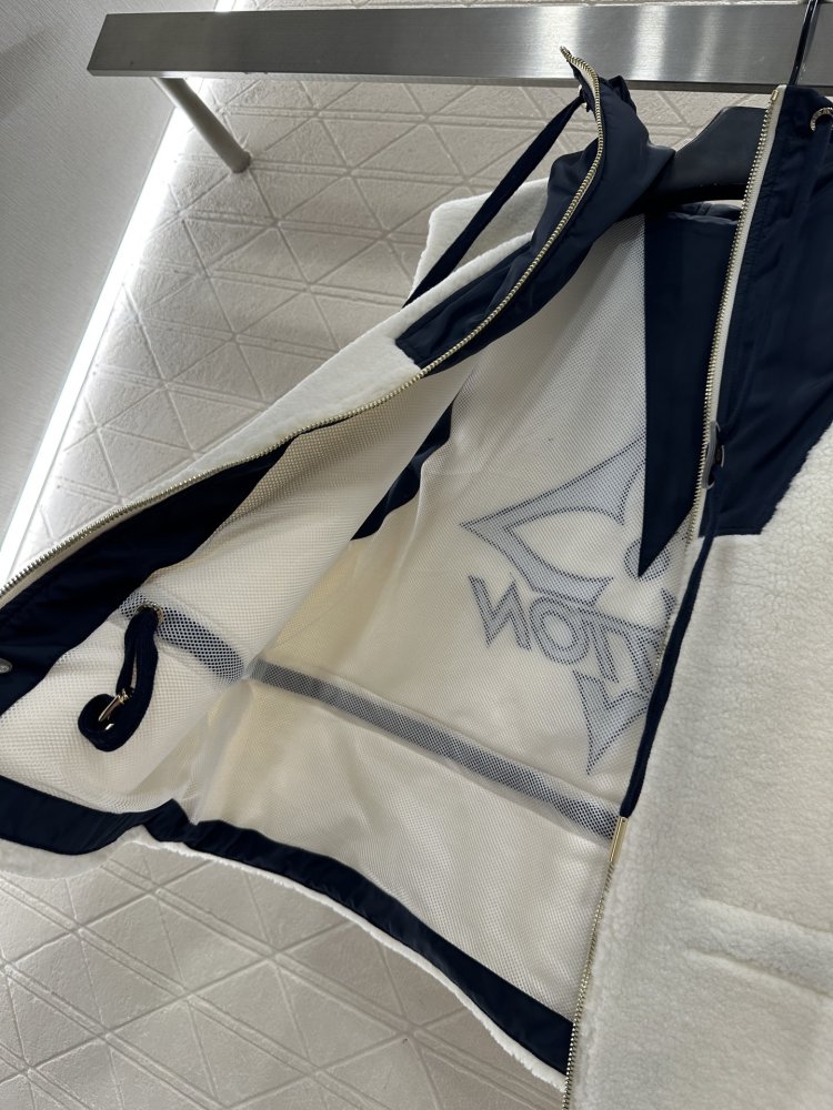 Жилетка женская фото 6