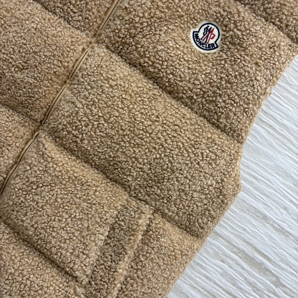 Жилетка жіноча фото 7