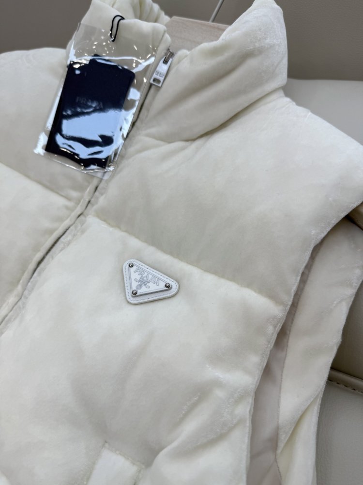 Жилетка женская фото 7