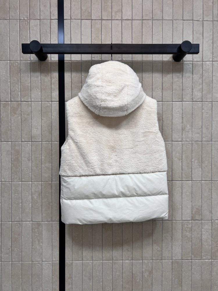 Жилетка жіноча фото 7