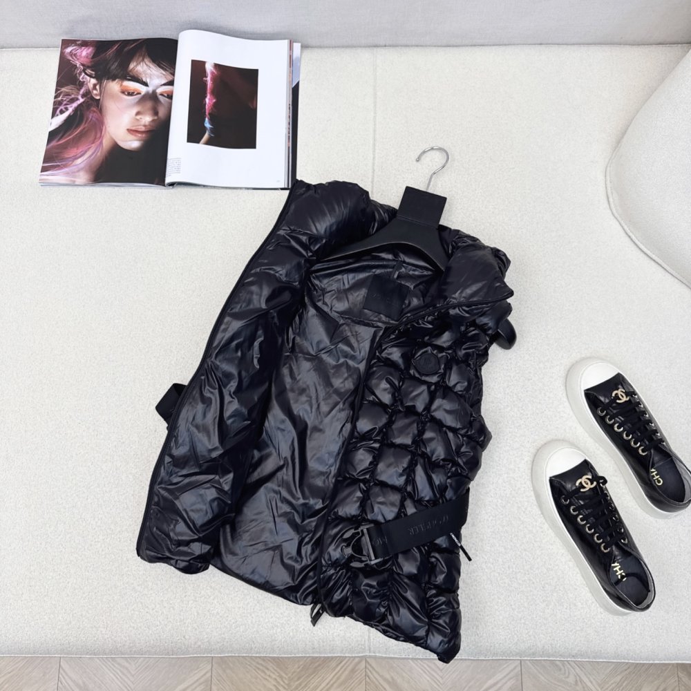 Vest women's фото 7