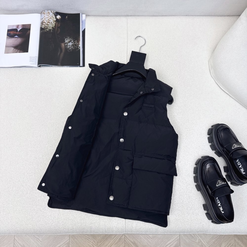 Жилетка женская фото 7