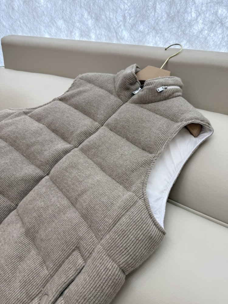 Жилетка женская фото 7