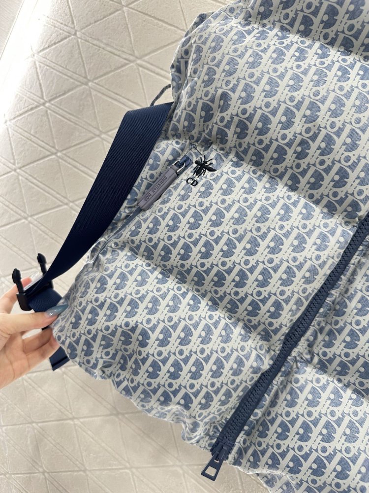 Жилетка женская фото 7