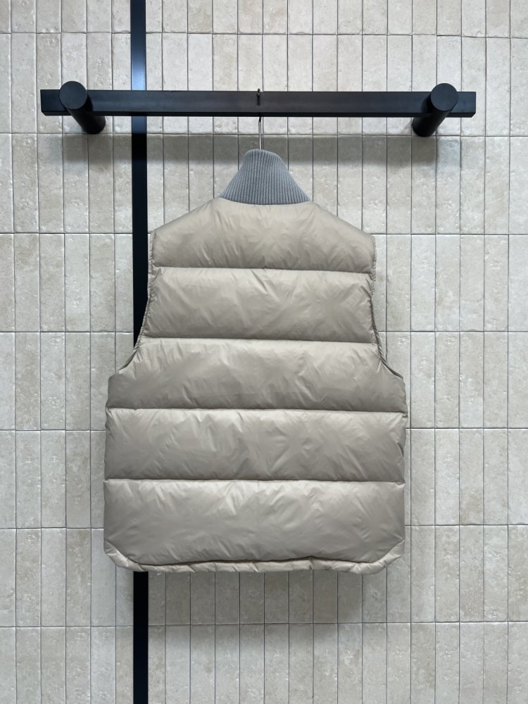 Vest women's фото 7