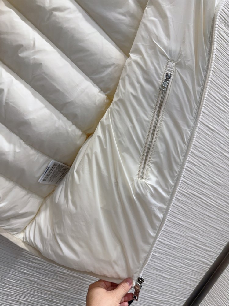 Жилетка женская фото 7