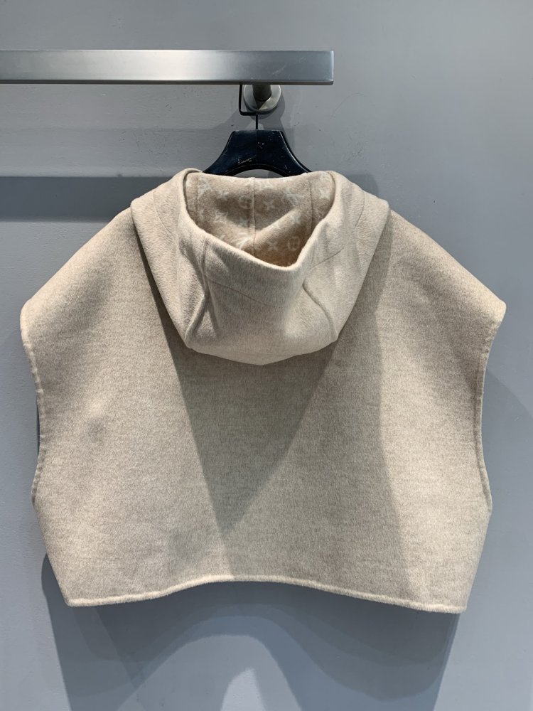 Жилетка женская фото 7