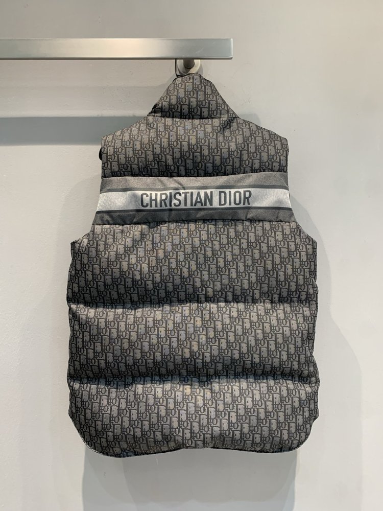 Жилетка женская фото 7