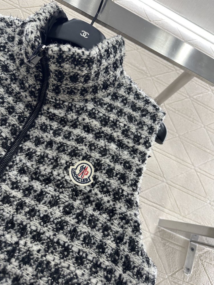 Жилетка женская фото 7