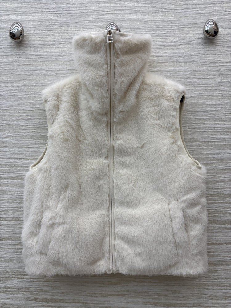 Жилетка женская фото 8