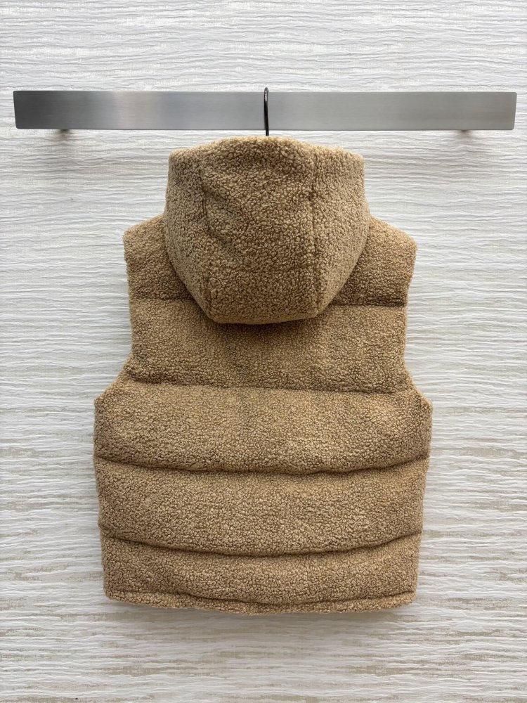 Жилетка жіноча фото 8