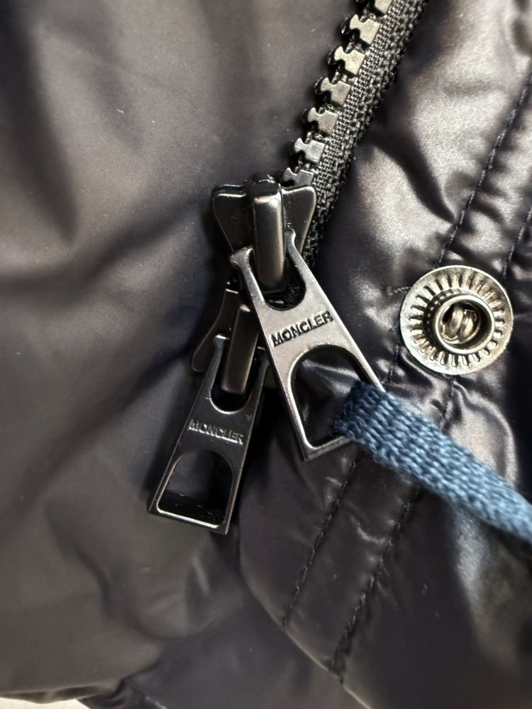 Жилетка жіноча фото 8