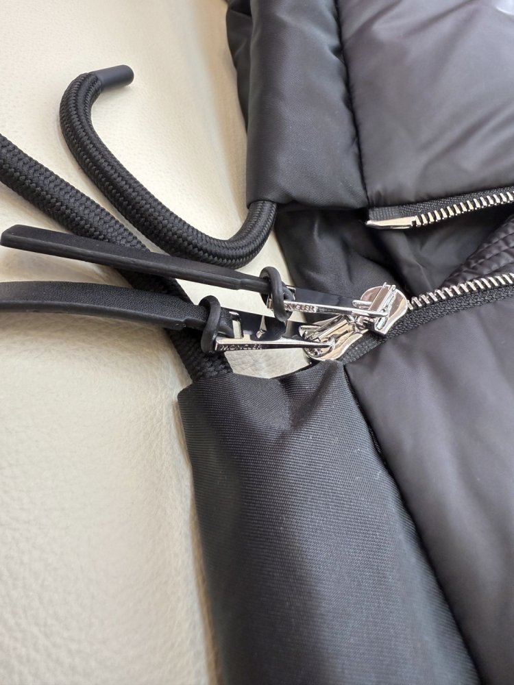 Vest women's фото 8