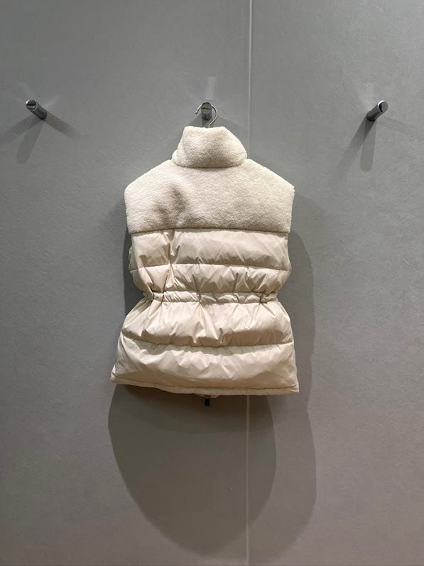 Жилетка жіноча фото 8