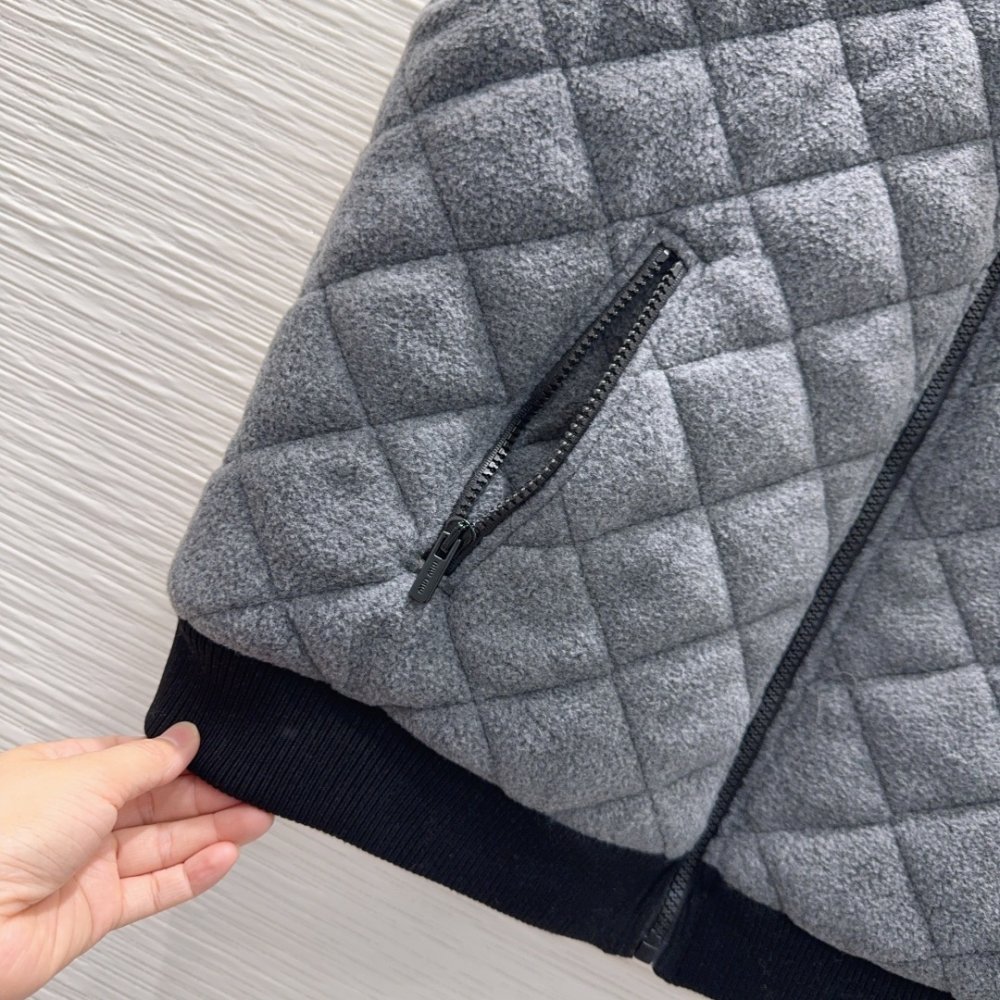 Vest women's фото 8