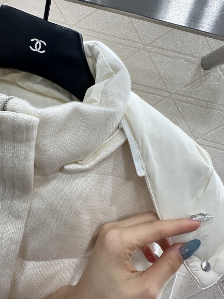 Vest women's фото 8