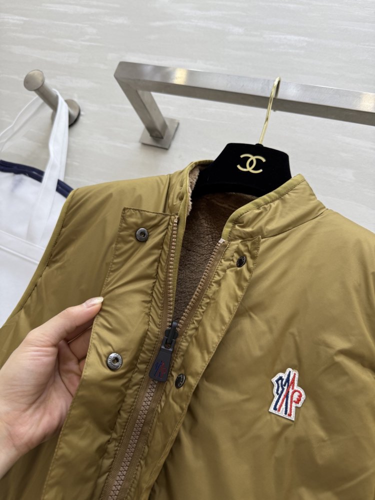 Жилетка жіноча фото 8