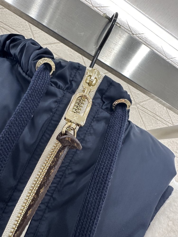 Жилетка женская фото 8