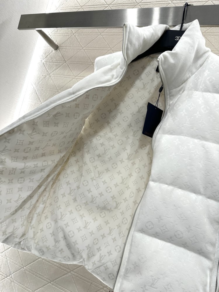 Жилетка женская фото 8