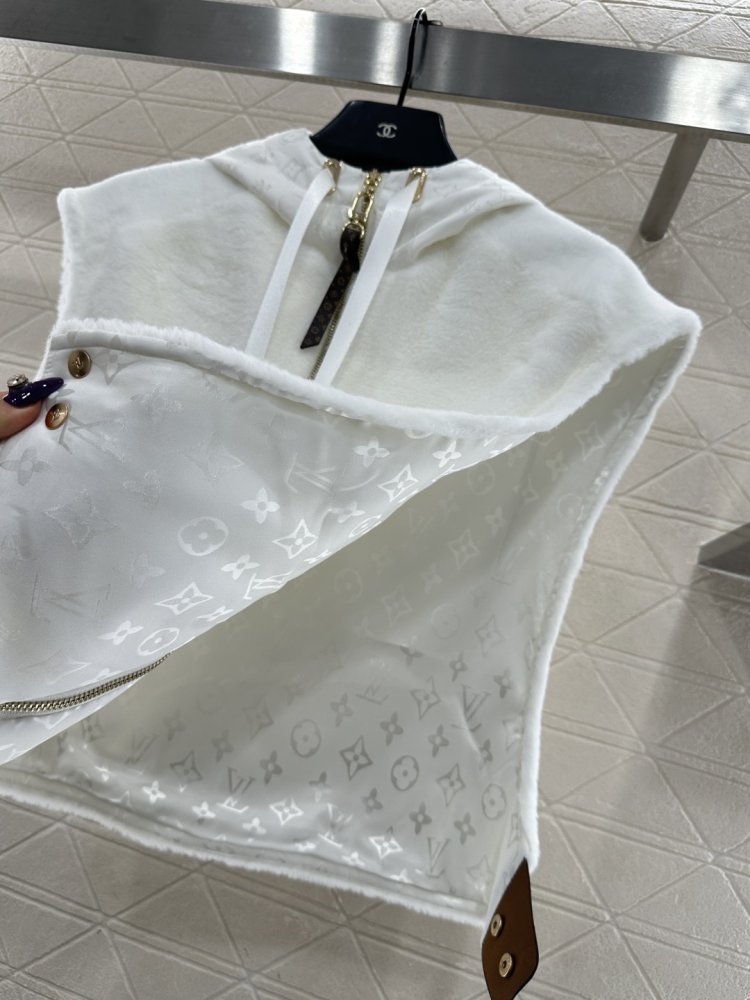 Жилетка женская фото 8