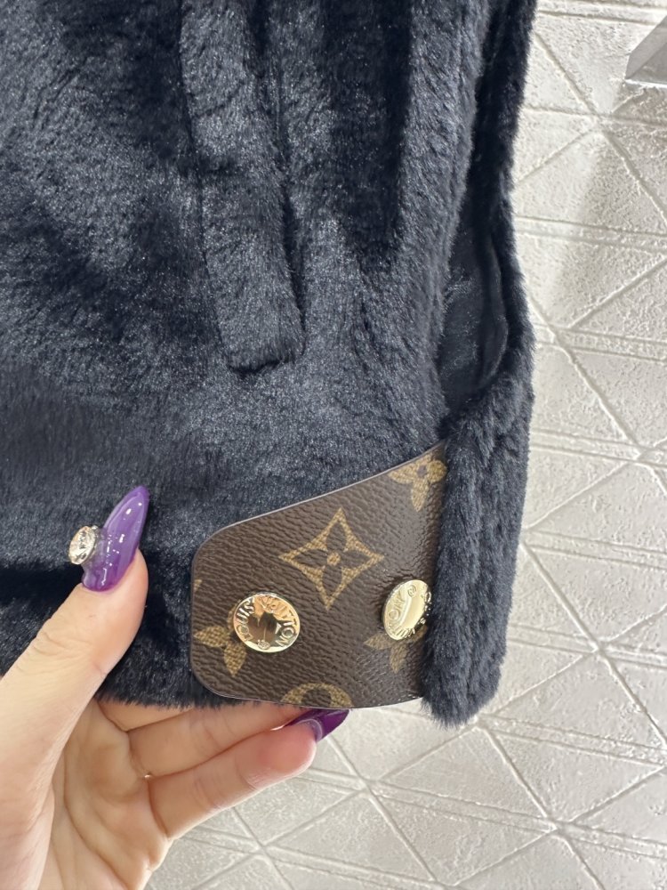 Жилетка женская фото 8